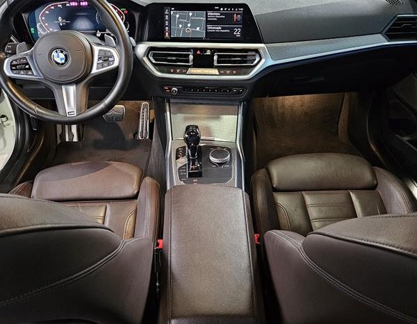BMW 330i completo