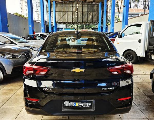 Chevrolet Onix Plus completo