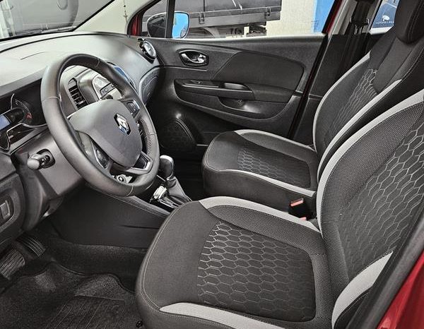 Renault Captur Zen completo