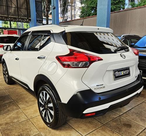 Nissan Kicks SV completo