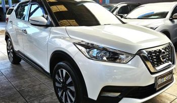 Nissan Kicks SV completo