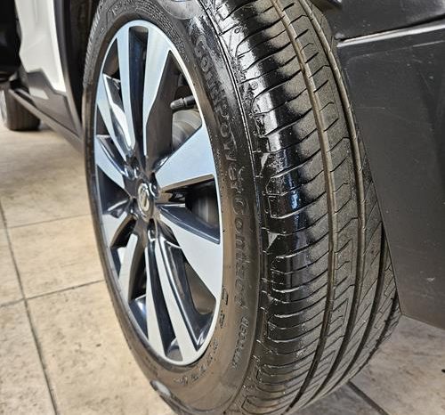 Nissan Kicks SV completo