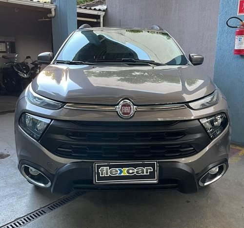 Fiat Toro Freedom completo